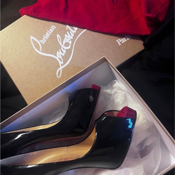 Worn once - Picture 3 of 3